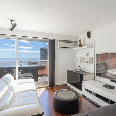 Stunning Renovated 1-bedroom Breathtaking View *