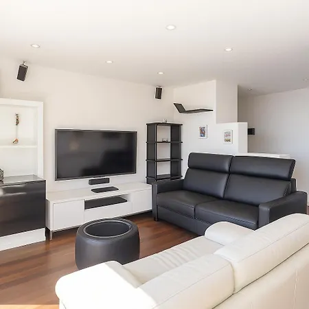 Stunning Renovated 1-bedroom Breathtaking View Дом отдыха *